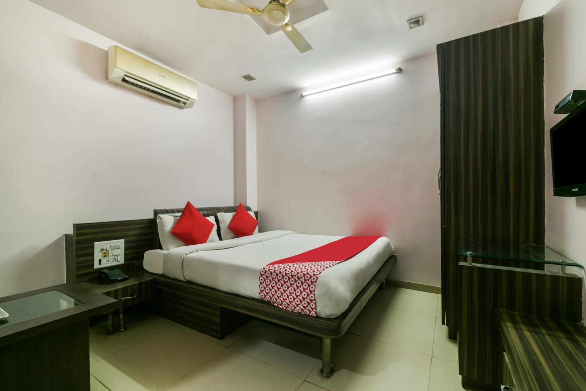 Oyo Hotel Ajanta Hamirgarh Экстерьер фото